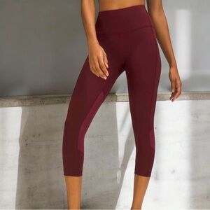 Lululemon Pace Rival Crop
Leggings 6